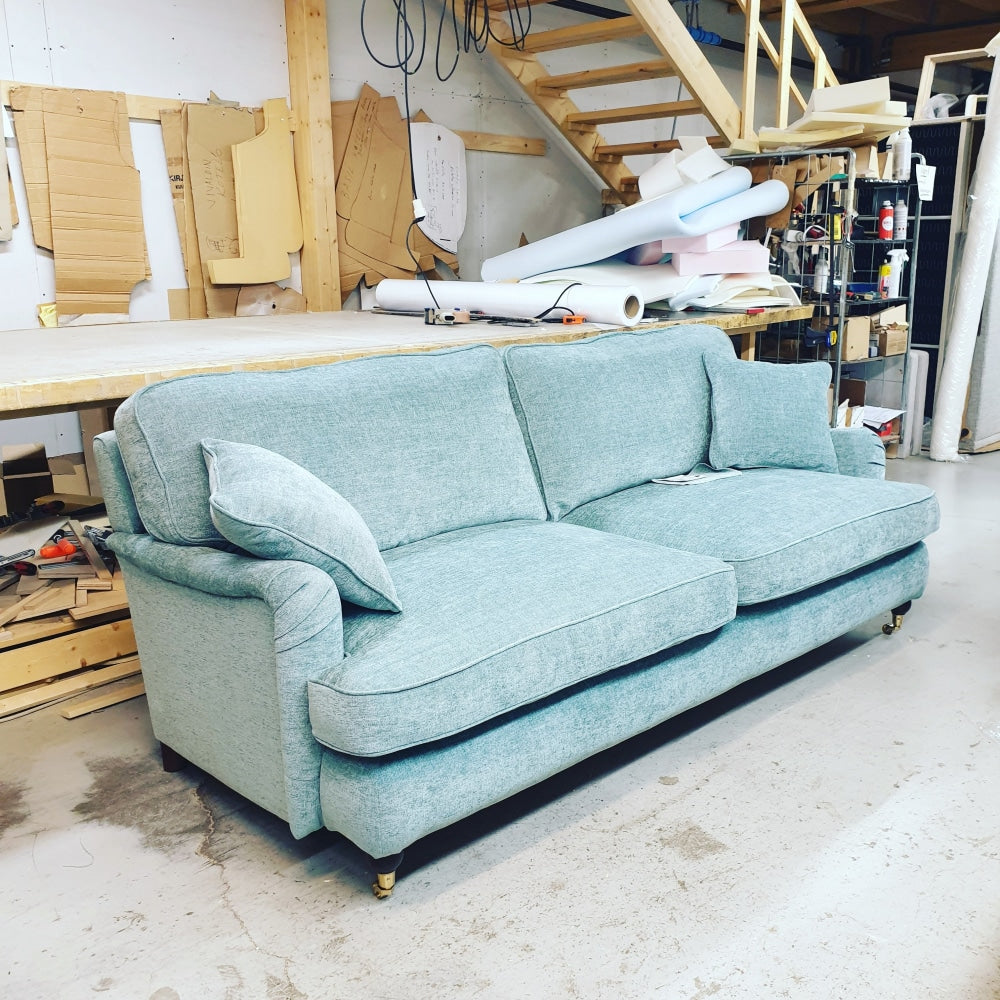 Howard Kolmen Istuttava Sohva