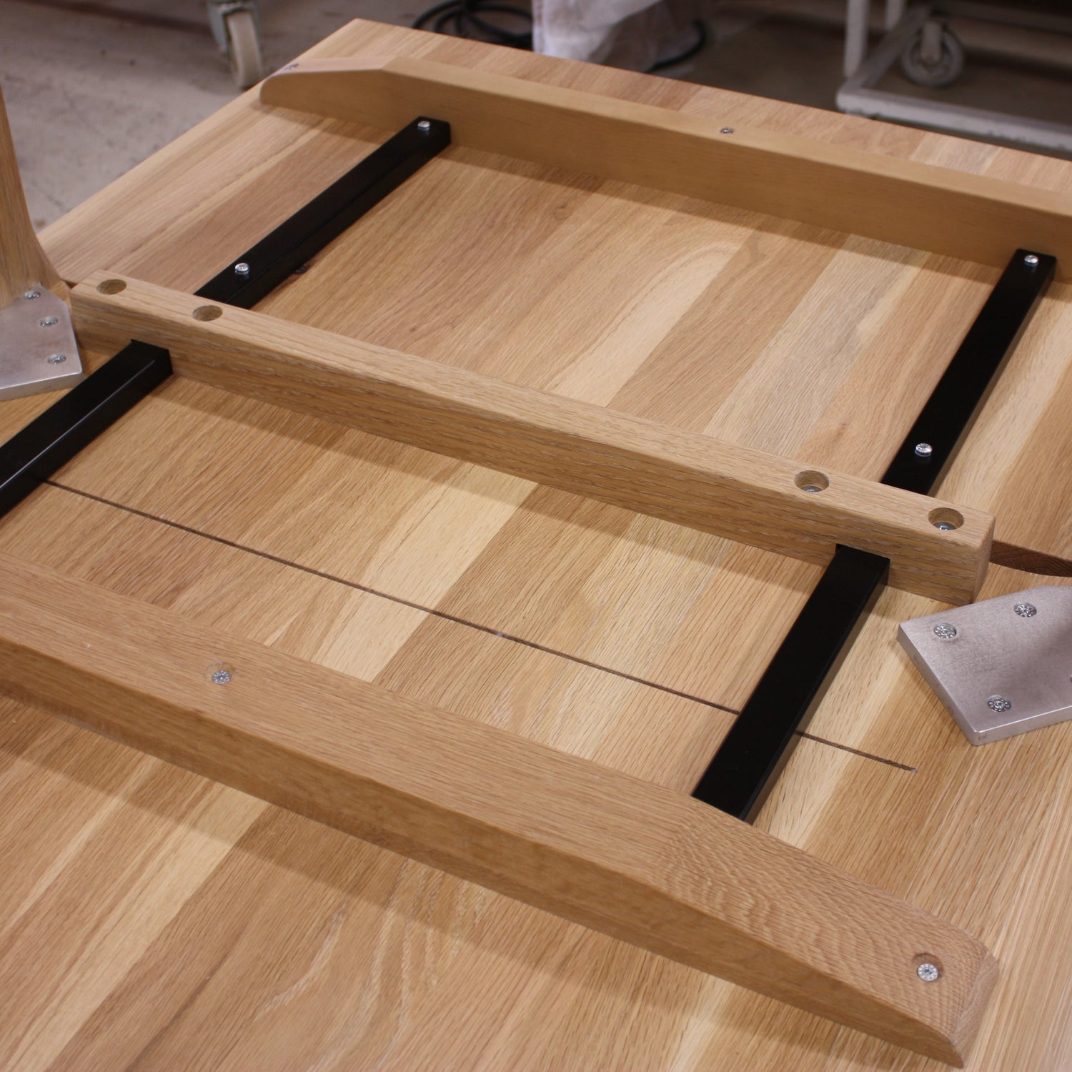 Tammela-ruokapöydän jatkopala